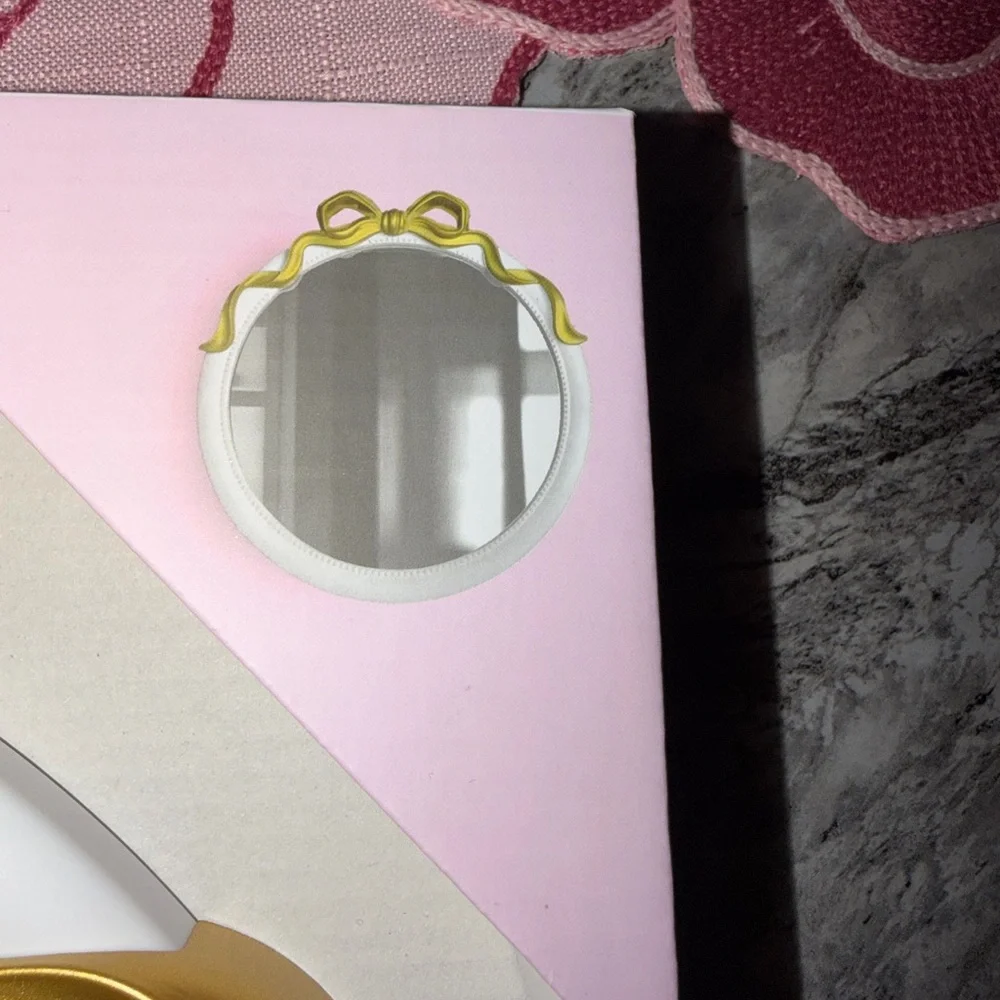 Gold Bow Mirror room 2 room